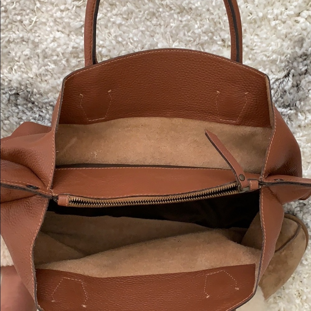 Medium Leather Bag. - image 2